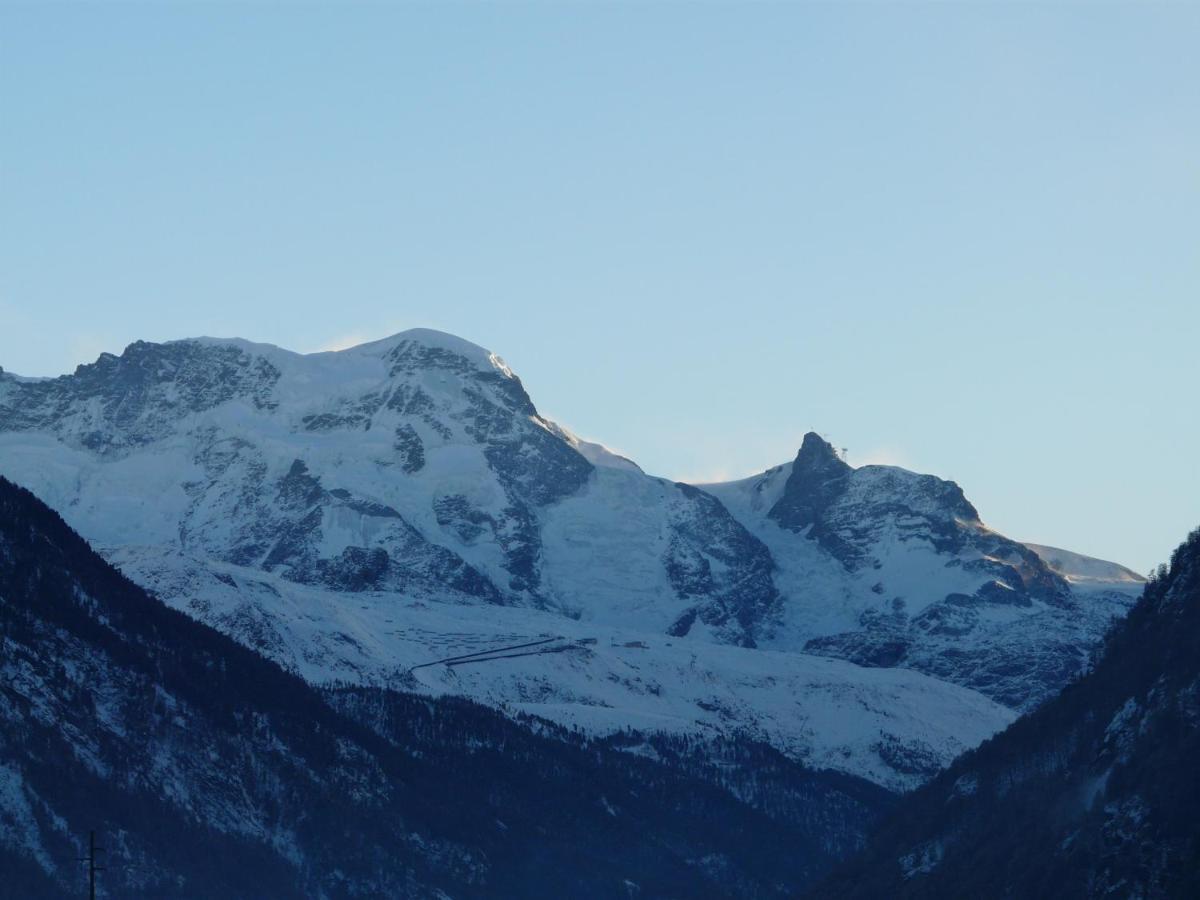 Appartement Haus Valaisia - Randa Bei Zermatt Extérieur photo